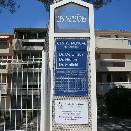 B Front De Apartment Saint-Raphael (Var)